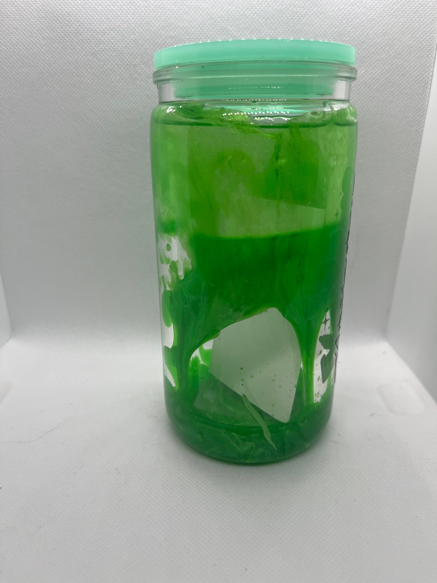 16 oz Green Drip Mask Snowglobe Cup β Plastic Glitter Tumbler