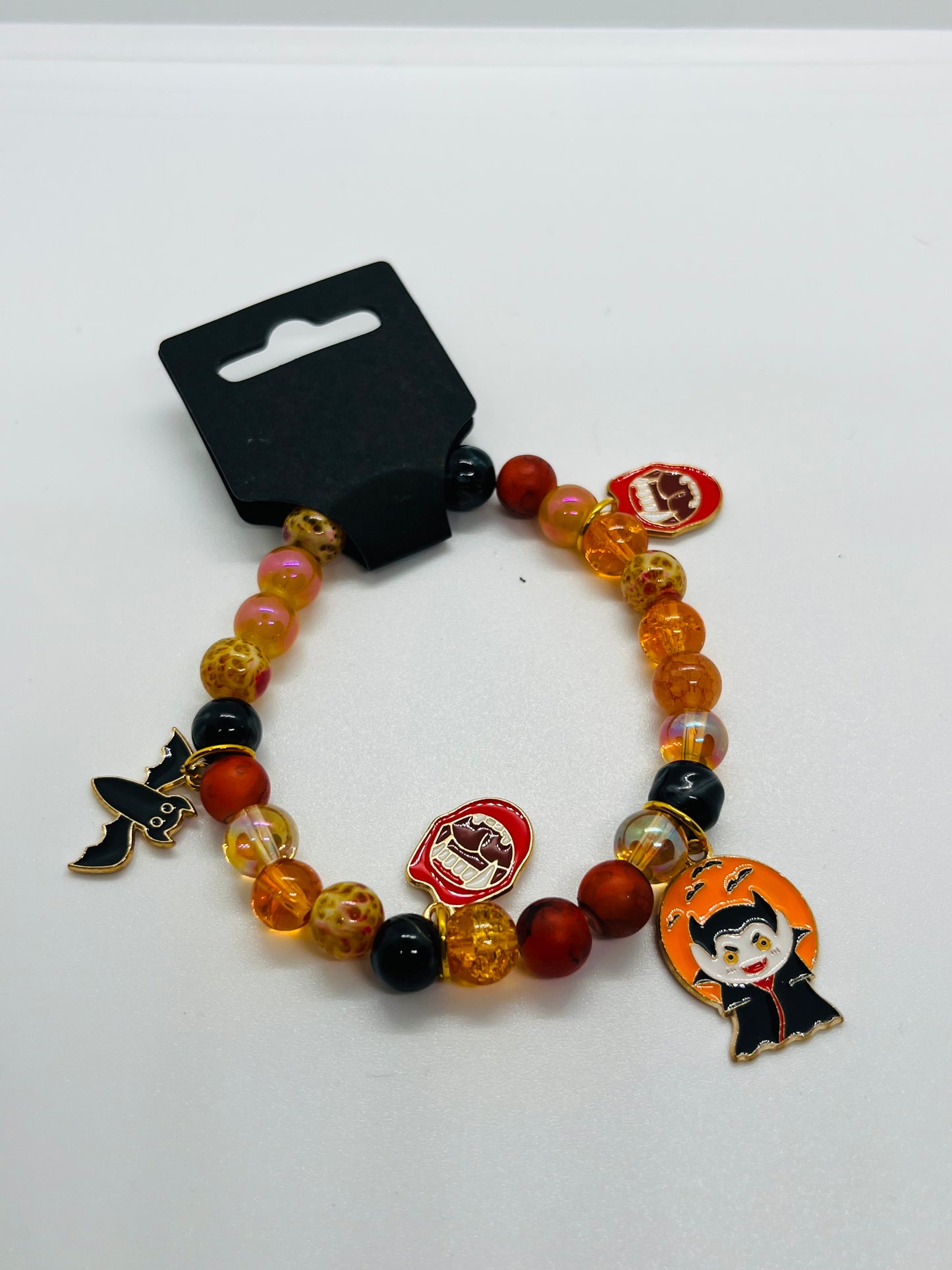 Halloween Vampire Charm Beaded Bracelet – Bat & Skull Stretch Bracelet