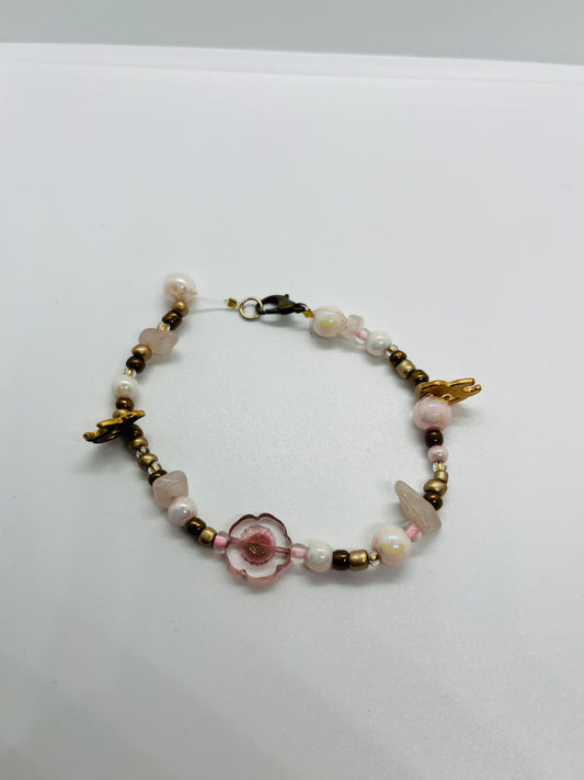 Blush Floral & Pearl Beaded Bracelet